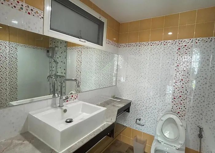 Twenty Twelve Sukhumvit 49 بيت ضيافة